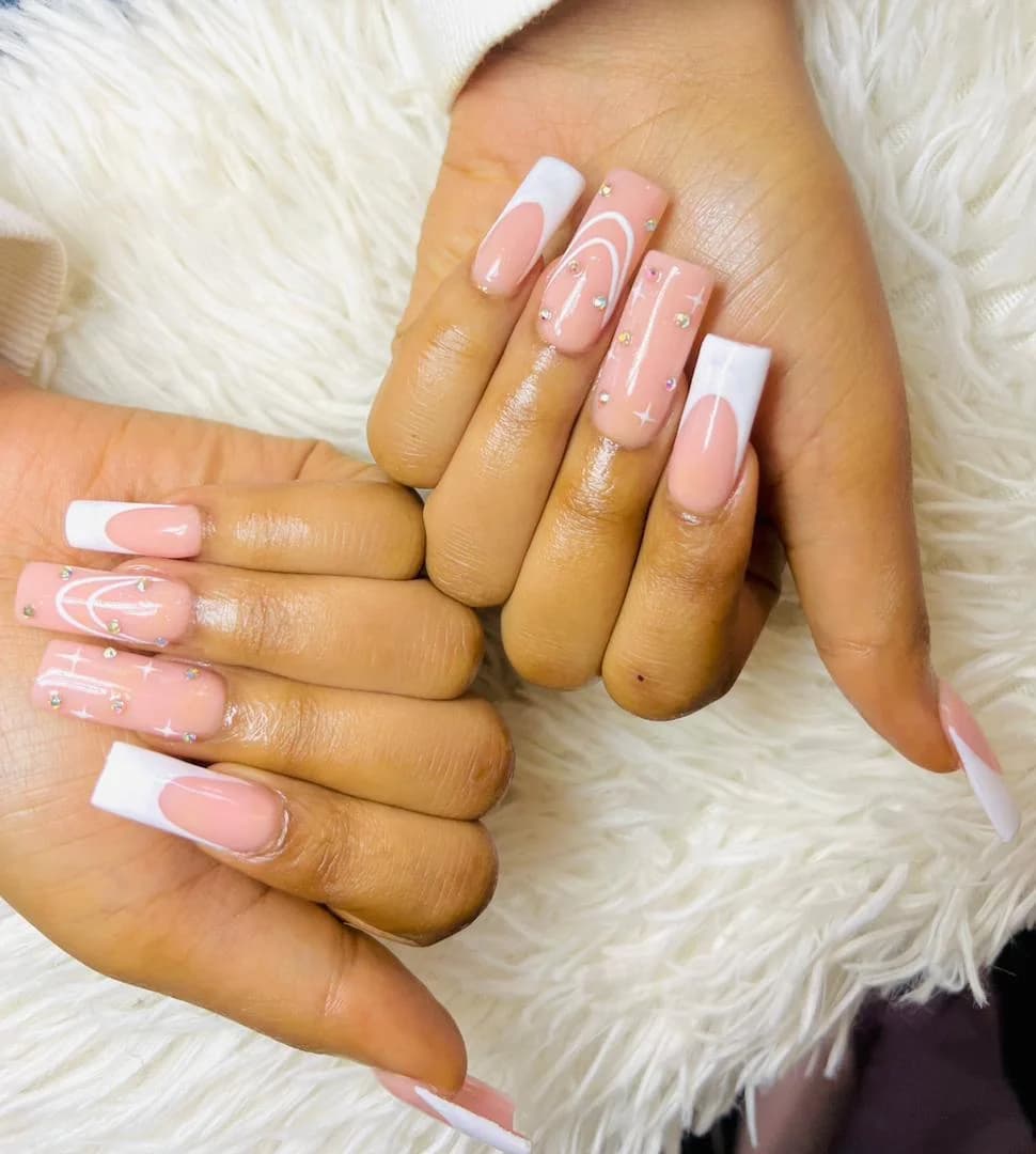 Signature gel manicure with gold accents by Vals Beauty Hub Ottawa